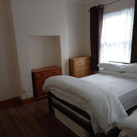 Bubblesbnb- 4 Bedroom House London Kültér fotó