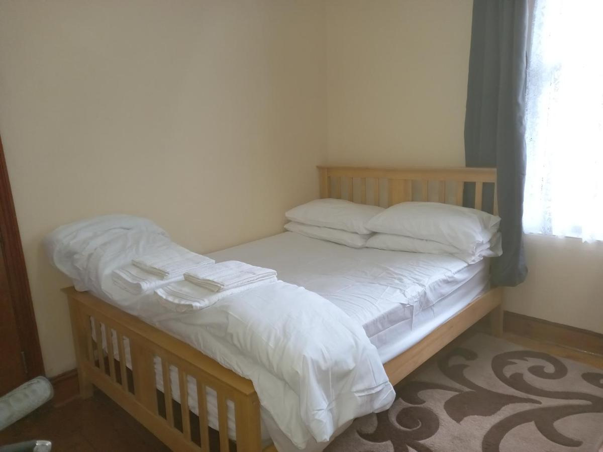 Bubblesbnb- 4 Bedroom House London Kültér fotó